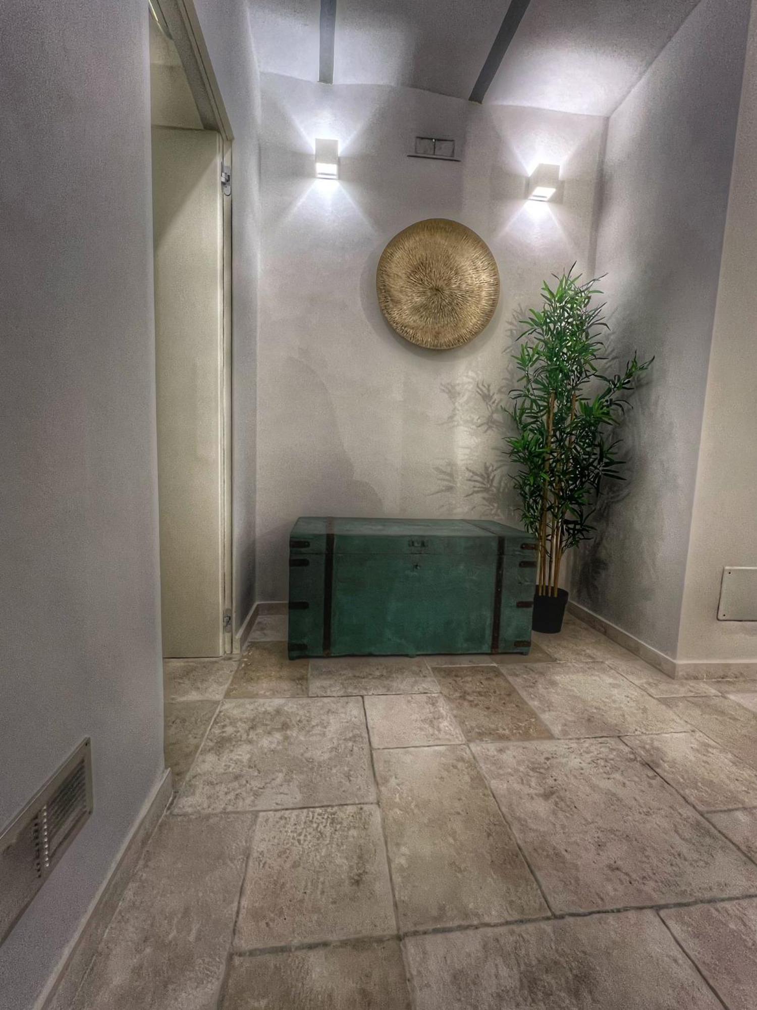Amay City Suite Bari Exteriör bild